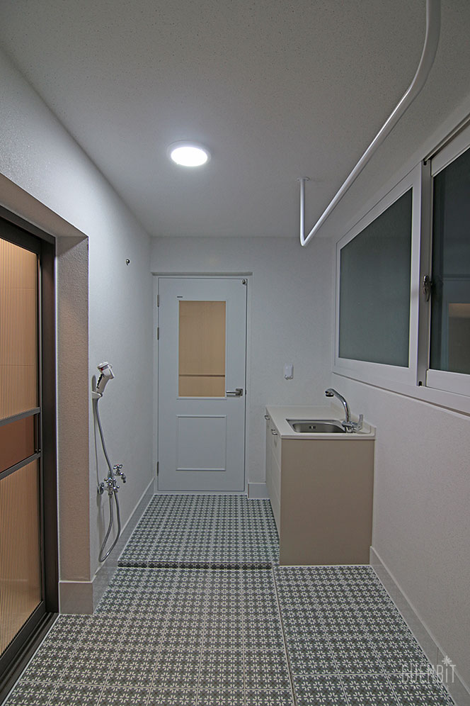 b9a359c1a9368b2dc70b06285aaa01bd_1777037